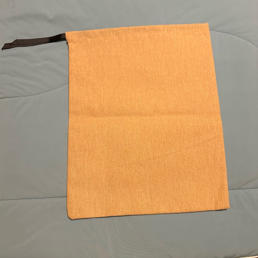 Gucci Tan Drawstring Bag - Picture 4 of 5